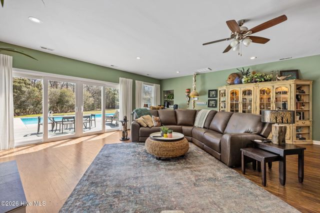 641 Edgewood Avenue, Newport, NC 28570