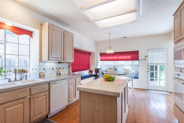 14115 Heatherhill Place, Houston, TX 77077