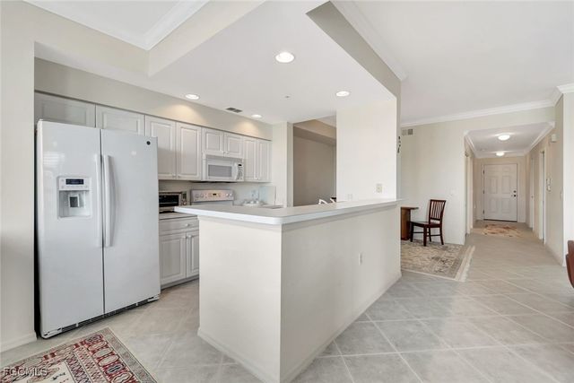 16595 Lake Circle DR 233, Fort Myers, FL 33908