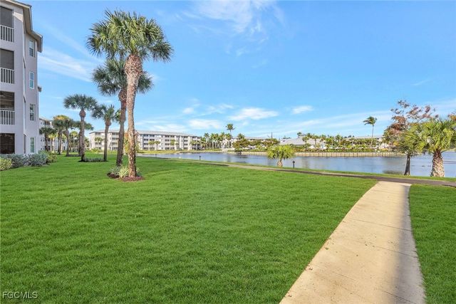 16595 Lake Circle DR 233, Fort Myers, FL 33908