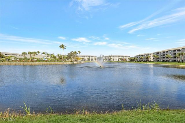 16595 Lake Circle DR 233, Fort Myers, FL 33908