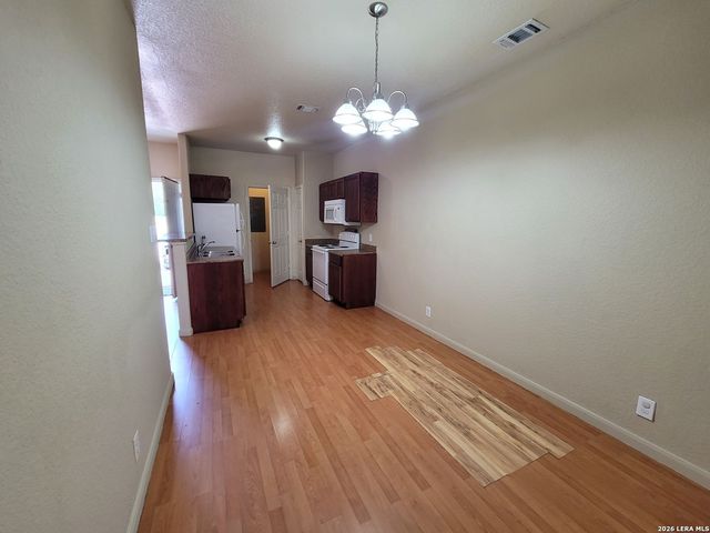 10911 Baltic Dr Unit 202, San Antonio, TX 78213