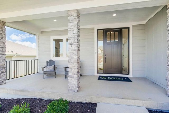 12542 S Hedge Court, Olathe, KS 66061