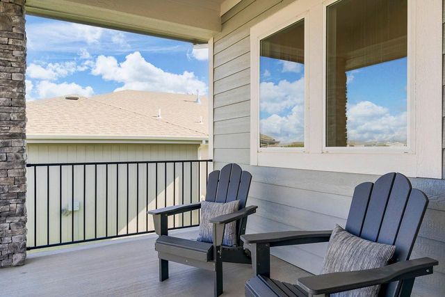 12542 S Hedge Court, Olathe, KS 66061