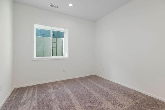 12542 S Hedge Court, Olathe, KS 66061