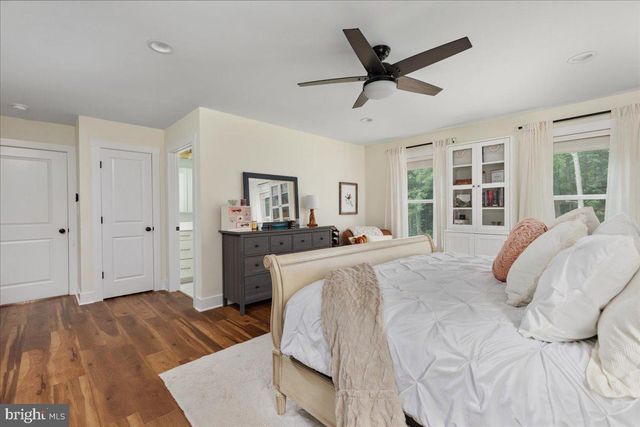 243 VESPER, Cross Junction, VA 22625