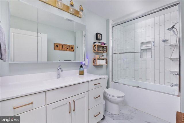 243 VESPER, Cross Junction, VA 22625