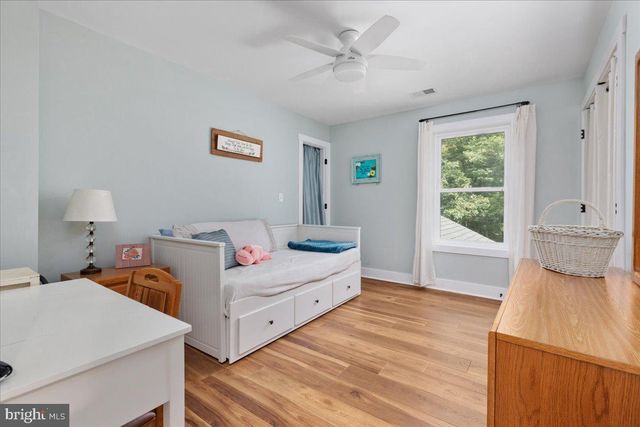 243 VESPER, Cross Junction, VA 22625