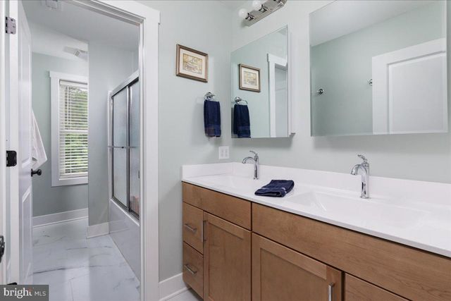 243 VESPER, Cross Junction, VA 22625