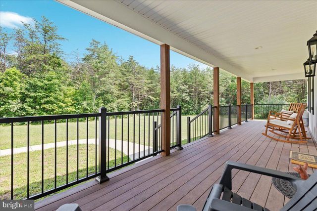 243 VESPER, Cross Junction, VA 22625