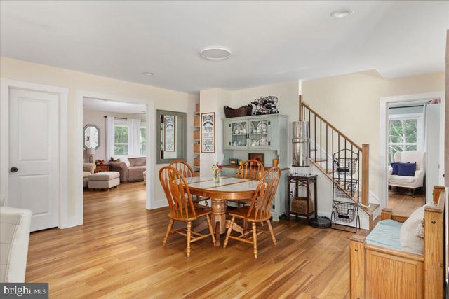 243 VESPER, Cross Junction, VA 22625