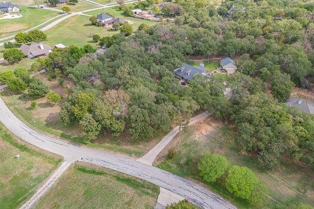 901 Pioneer Circle W, Argyle, TX 76226