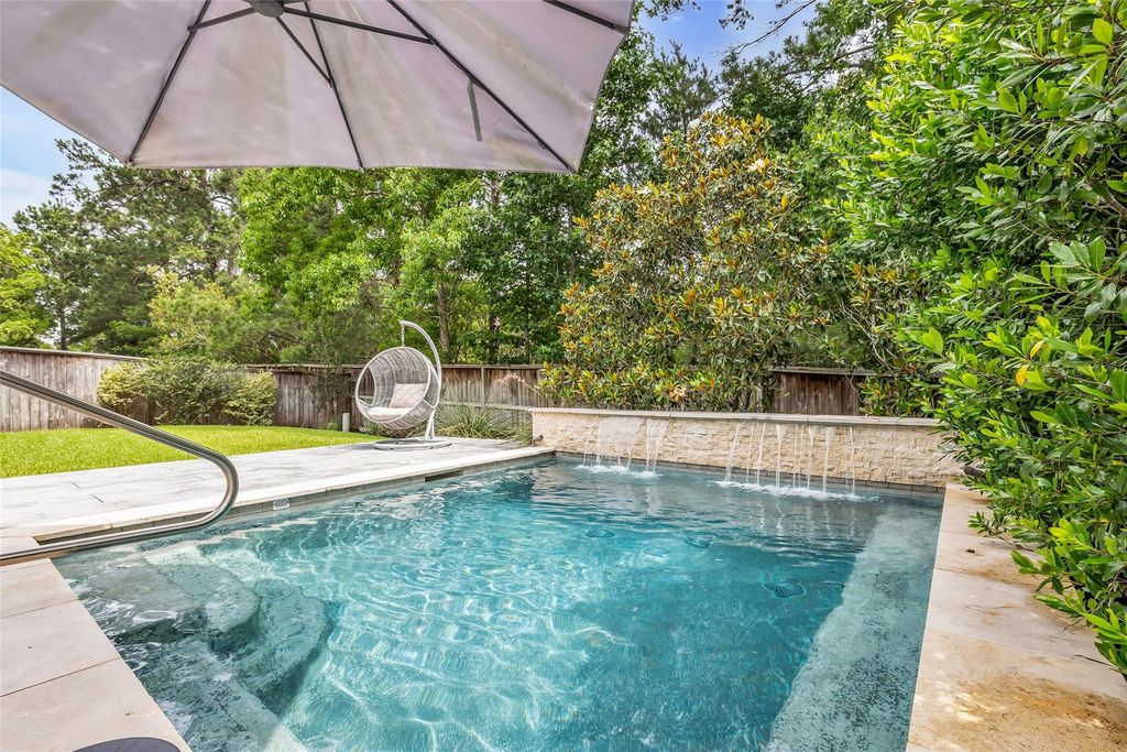 246 Hearthshire Circle, The Woodlands, TX 77354