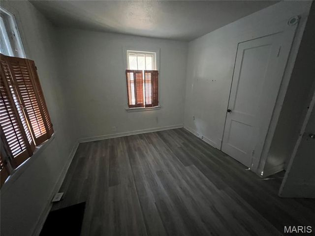 3721 Melba Place, St Louis, MO 63121