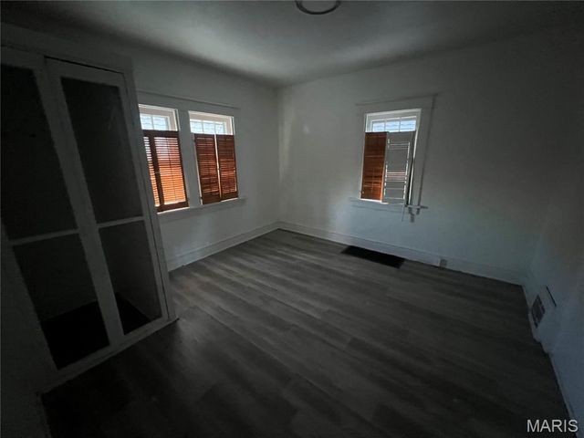 3721 Melba Place, St Louis, MO 63121