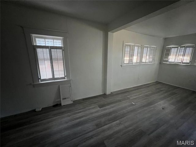 3721 Melba Place, St Louis, MO 63121