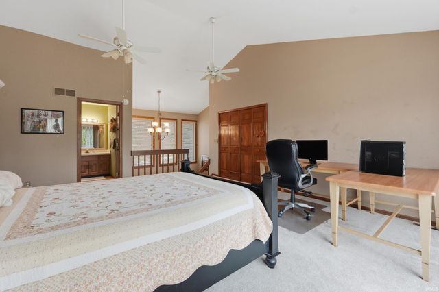 818 Columbine Circle, Auburn, IN 46706