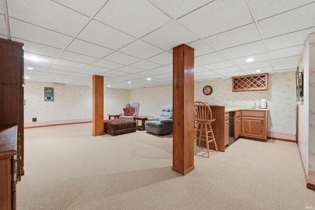 818 Columbine Circle, Auburn, IN 46706