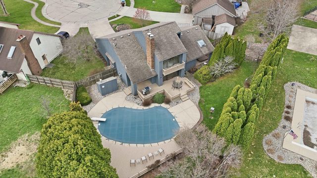 818 Columbine Circle, Auburn, IN 46706