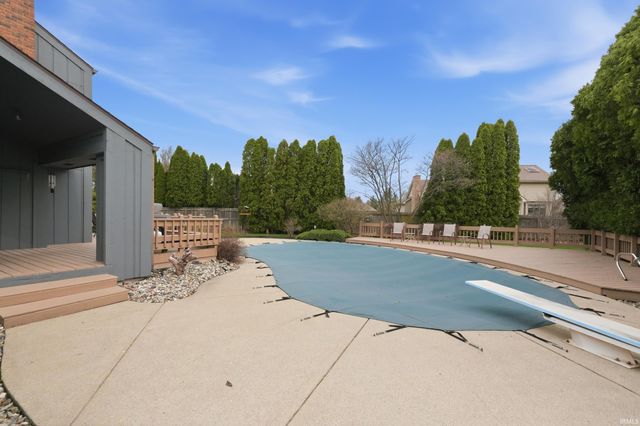 818 Columbine Circle, Auburn, IN 46706