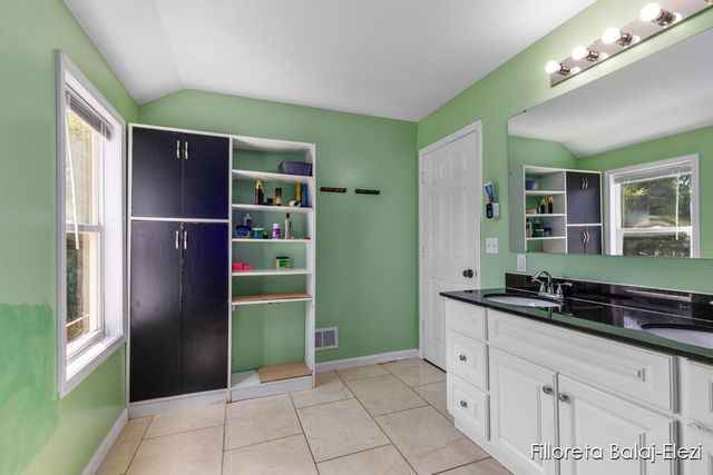 104 Colrain Street, Grand Rapids, MI 49548