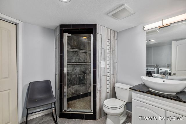 104 Colrain Street, Grand Rapids, MI 49548