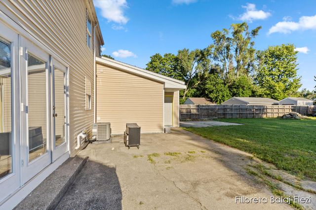 104 Colrain Street, Grand Rapids, MI 49548