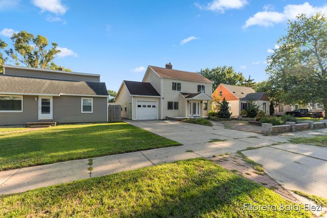 104 Colrain Street, Grand Rapids, MI 49548