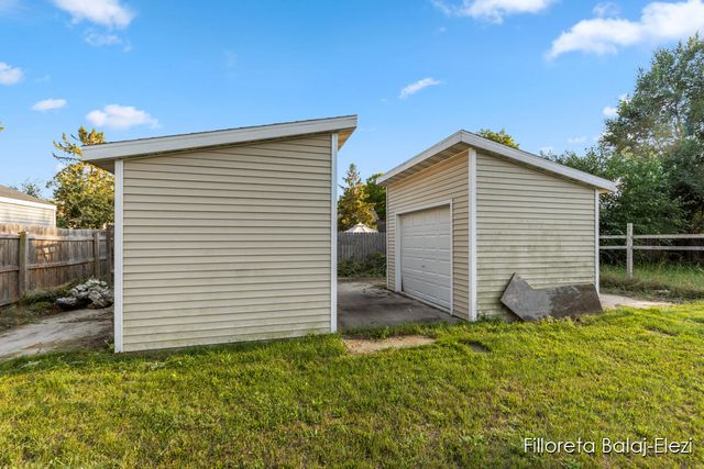 104 Colrain Street, Grand Rapids, MI 49548