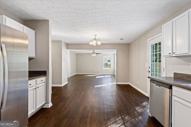 221 Millstone Drive, Hampton, GA 30228