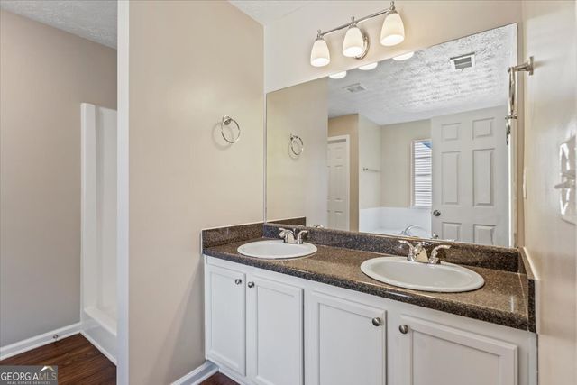 221 Millstone Drive, Hampton, GA 30228