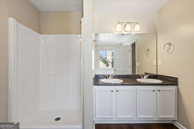 221 Millstone Drive, Hampton, GA 30228