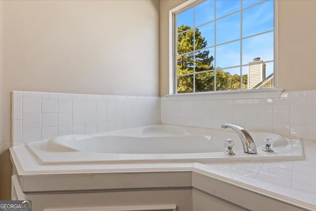 221 Millstone Drive, Hampton, GA 30228