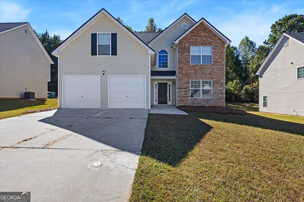 221 Millstone Drive, Hampton, GA 30228
