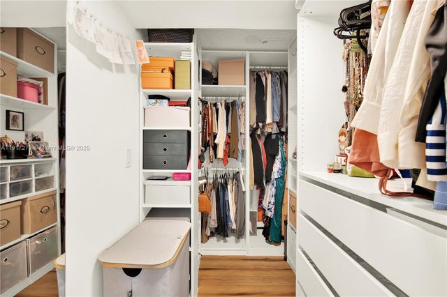 1915 Brickell Ave C1101, Miami, FL 33129