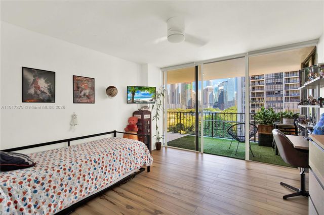 1915 Brickell Ave C1101, Miami, FL 33129