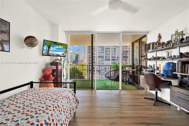 1915 Brickell Ave C1101, Miami, FL 33129