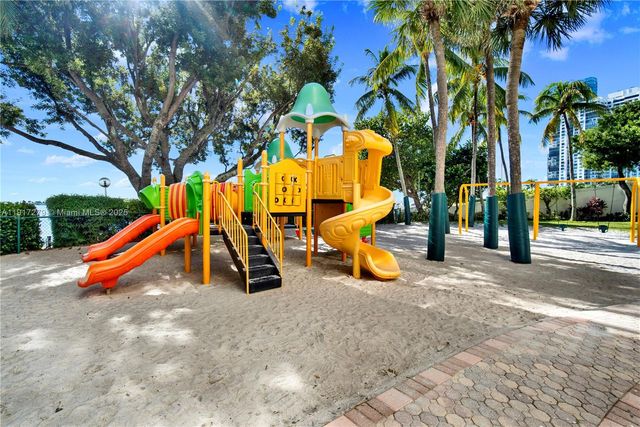 1915 Brickell Ave C1101, Miami, FL 33129