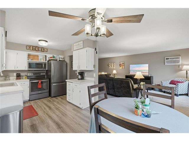 1407 Meadowlark Lane, New Richmond, WI 54017