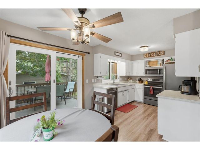1407 Meadowlark Lane, New Richmond, WI 54017