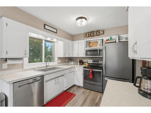 1407 Meadowlark Lane, New Richmond, WI 54017