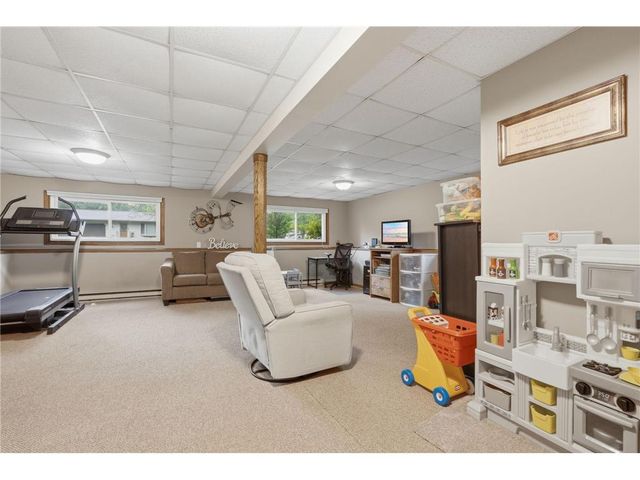 1407 Meadowlark Lane, New Richmond, WI 54017