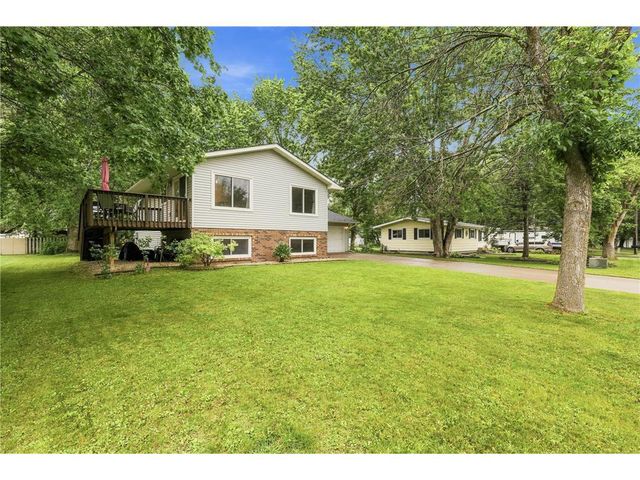 1407 Meadowlark Lane, New Richmond, WI 54017