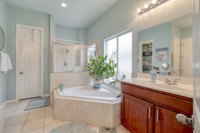 3104 Luminoso LN E, Round Rock, TX 78681