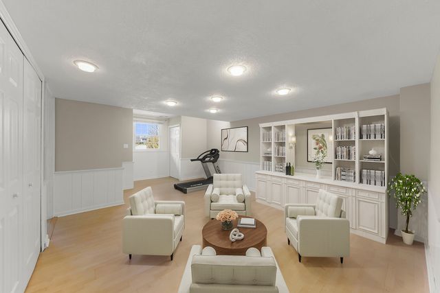 253 Arbor Lane, Bloomingdale, IL 60108