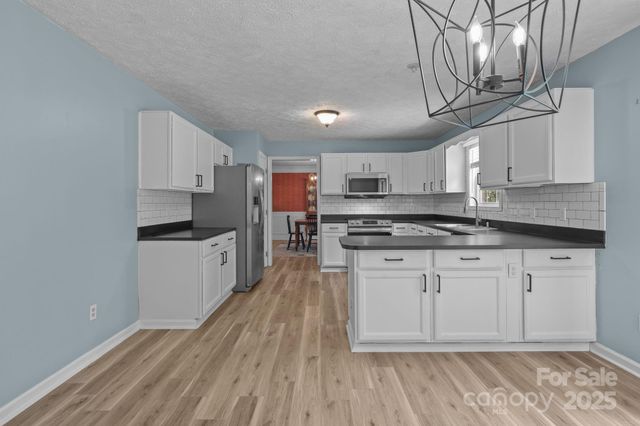25611 Bridgeport Road, Albemarle, NC 28001