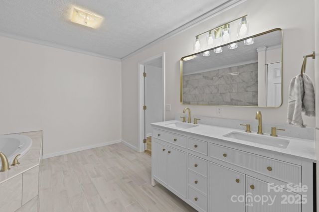 25611 Bridgeport Road, Albemarle, NC 28001