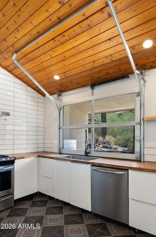 6035 E CARRIAGE Drive, Cave Creek, AZ 85331