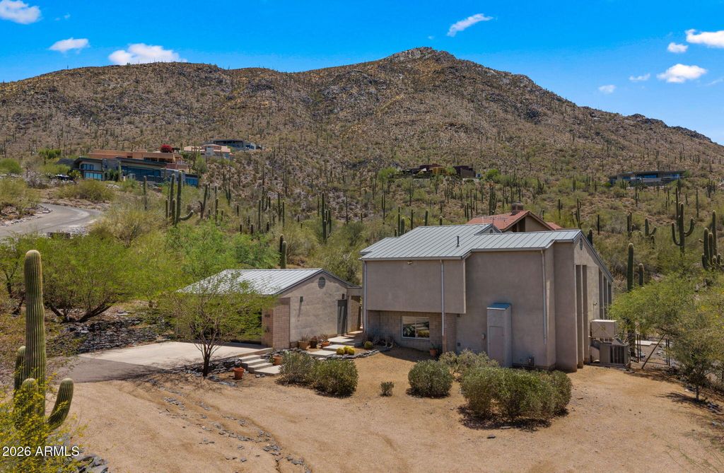 6035 E CARRIAGE Drive, Cave Creek, AZ 85331 — photo 4