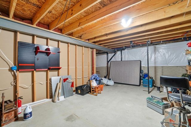 1613 Cowan Creek Drive, Marysville, OH 43040